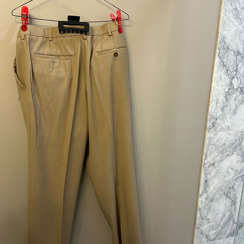 Men’s tan dress pant